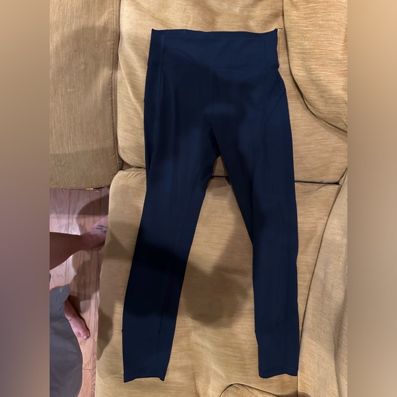 Lululemon fast and free tight size 8 navy blue - Picture 1 of 3